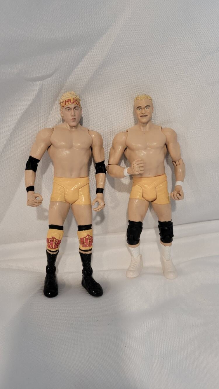 Billy Gunn Chuck Palumbo WWE WWF Billy & Chuck Action Figure Lot of 2 Vintage